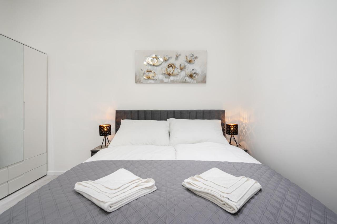 Stellar Dwell Apartment Budapest